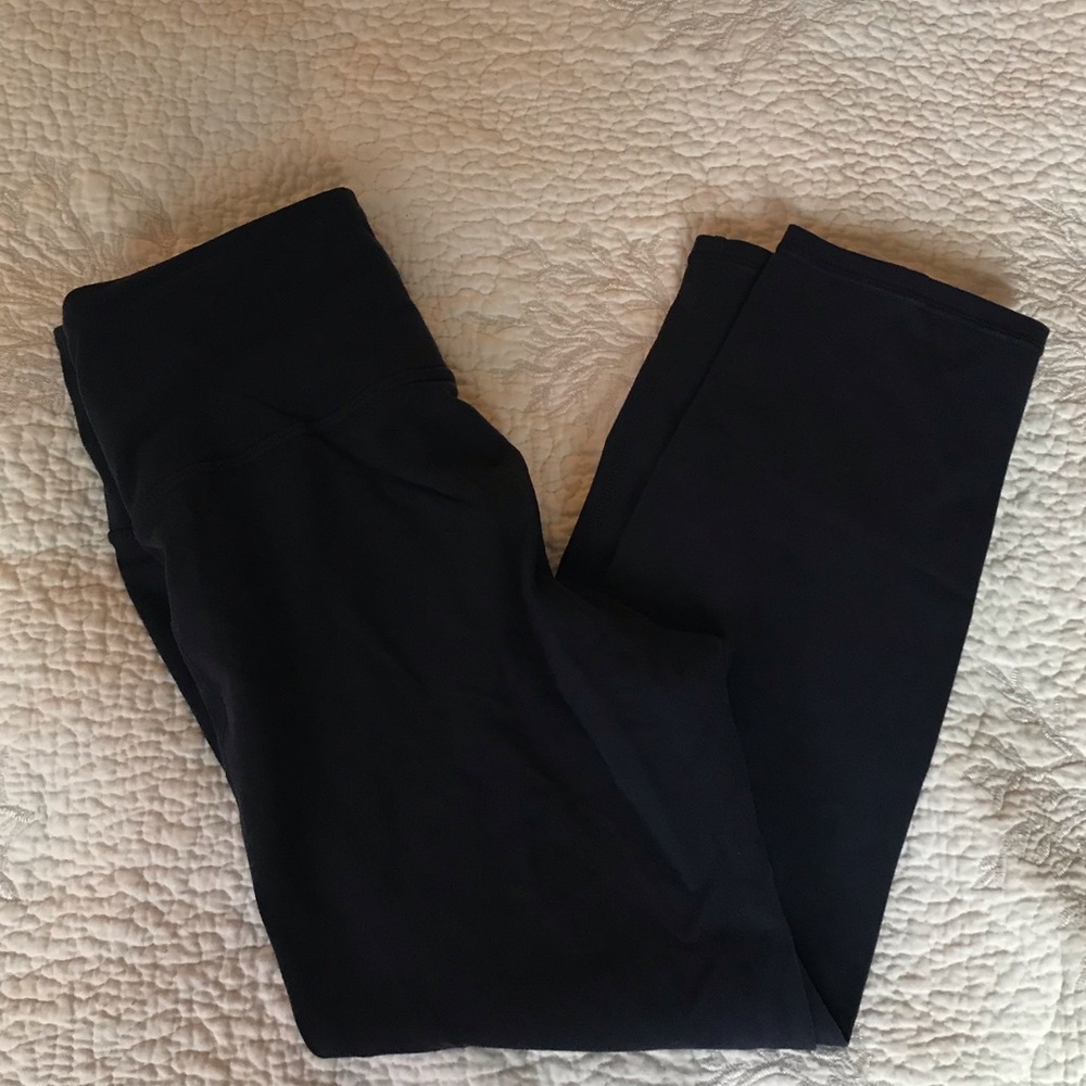 Athleta Navy Cropped Leggings